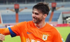 九游体育平台-山东鲁能主场击败北京人和，实现三连胜的简单介绍