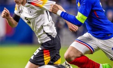 九游游戏-关于欧国联比赛精彩瞬间回顾，球迷热议纷纷的信息