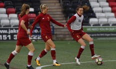 九游中国-委内瑞拉女足队员意外受伤退出赛场