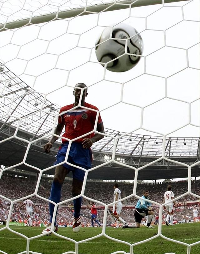 德国队击败波兰，取得世界杯前三名