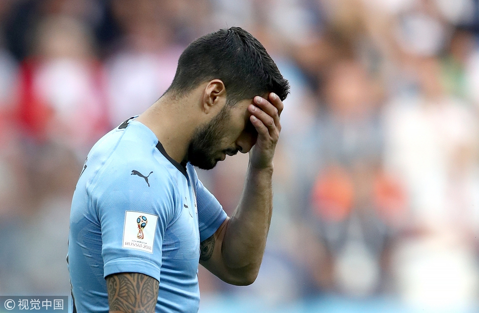 瑞士完胜乌拉圭，苏亚雷斯三分雨点燃全场