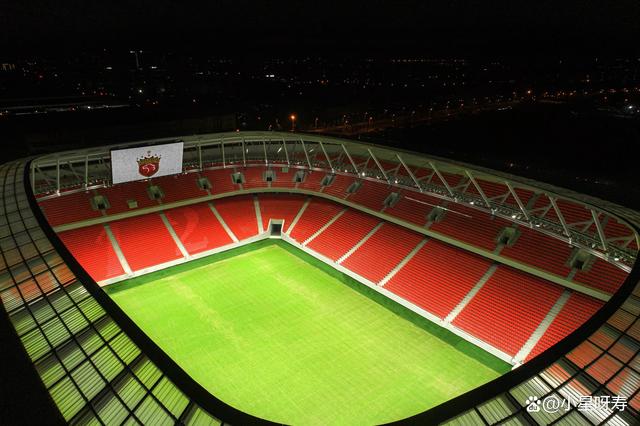 关于帕德博恩惊险两球胜利，保住积分榜前列位置的信息