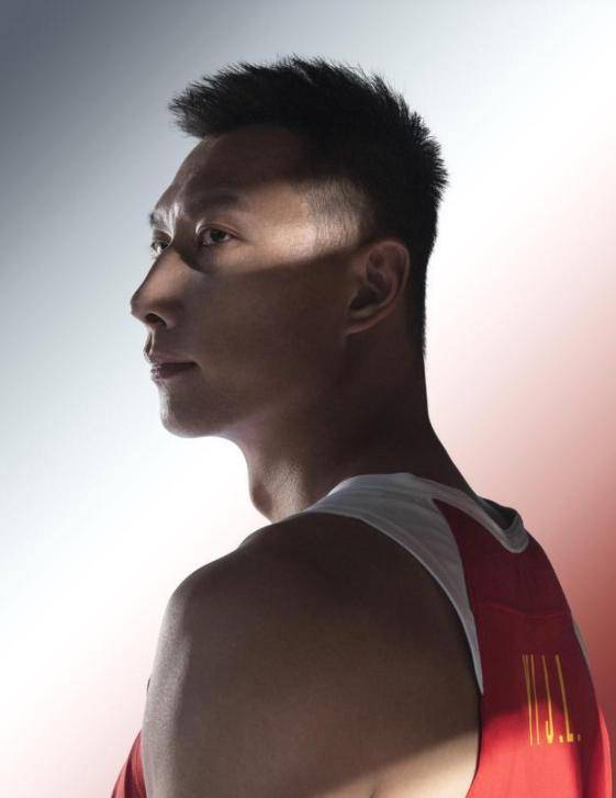 国王完胜山西队，易建联高光表现的简单介绍