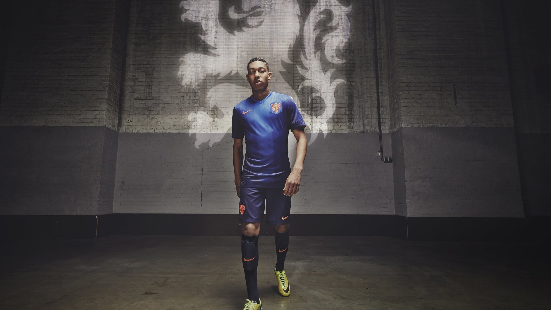 德甲争冠战之夜，恩佐压力下完成爆发